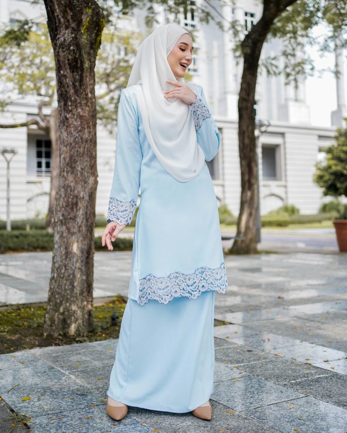 Baju Kurung Riau Lace Saloma 2.0 - Pastel Blue - Image 3