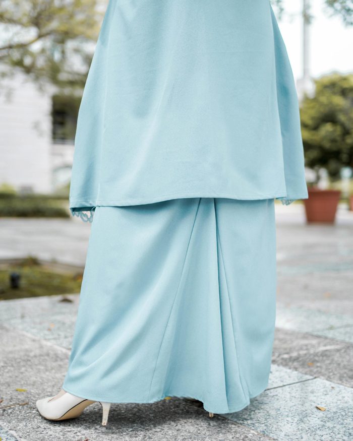 Baju Kurung Riau Lace Saloma 2.0 - Sky Blue - Image 5