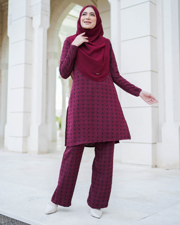 Suit Lelia - Maroon Berry - Image 3