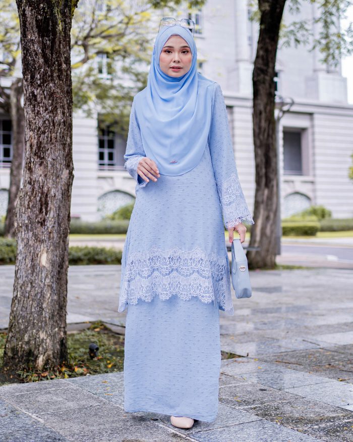 Baju Kurung Riau Lace Suzana - Sky Blue