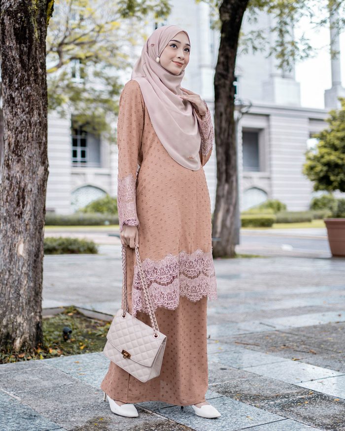 Baju Kurung Riau Lace Suzana - Tan Brown - Image 3