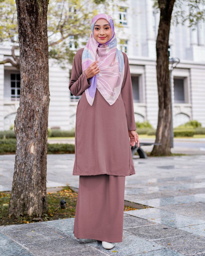 Baju Kurung Pahang Laura Plain 4.0 - Brownie Brown - Image 2