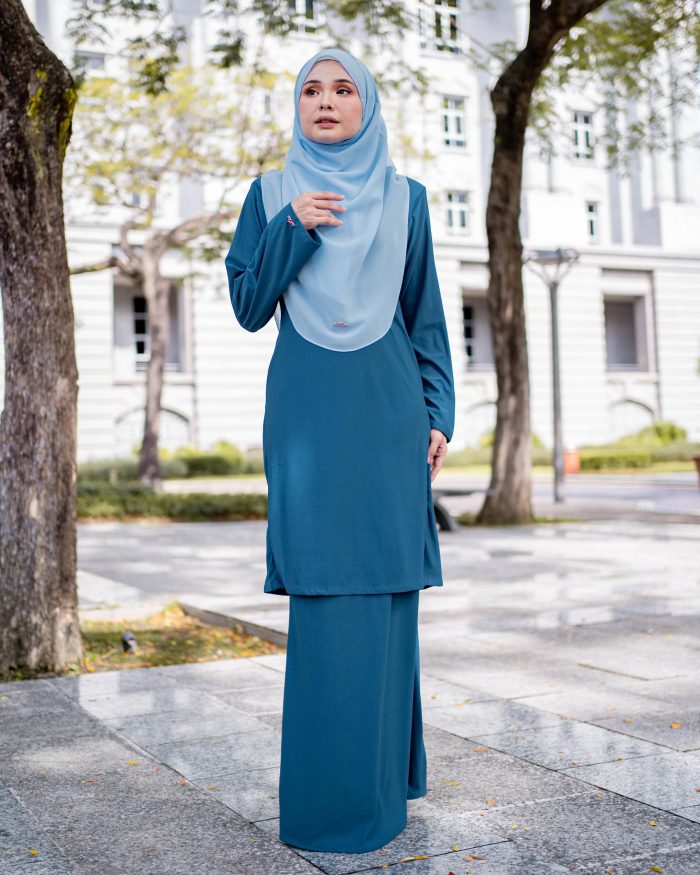 Baju Kurung Pahang Laura Plain 4.0 - Cobalt Teal - Image 2