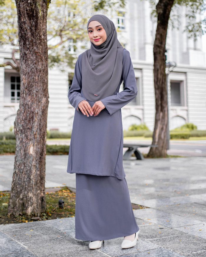 Baju Kurung Pahang Laura Plain 4.0 - Pewter Grey