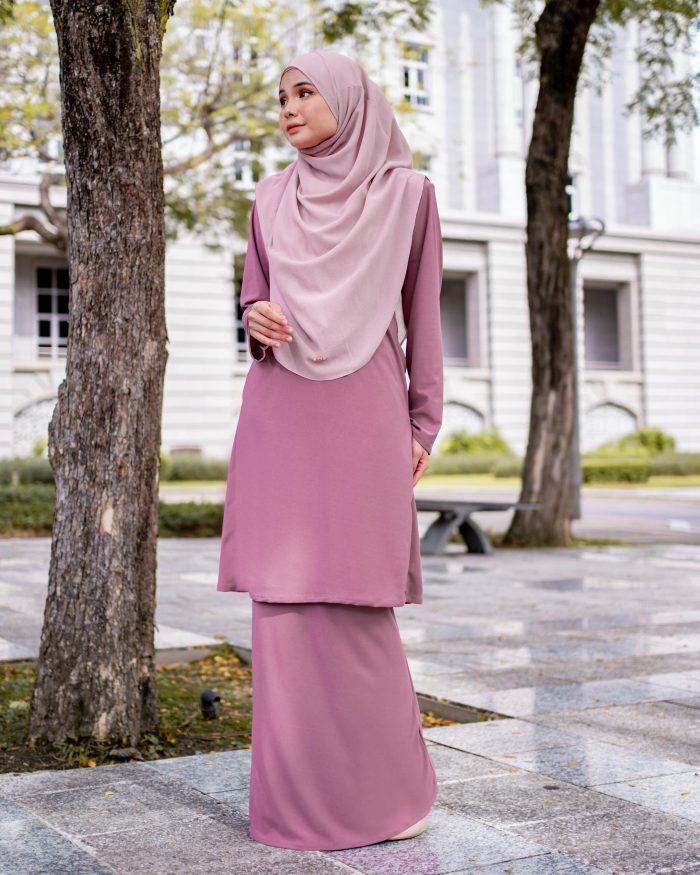 Baju Kurung Pahang Laura Plain 4.0 - Taffy Pink - Image 3