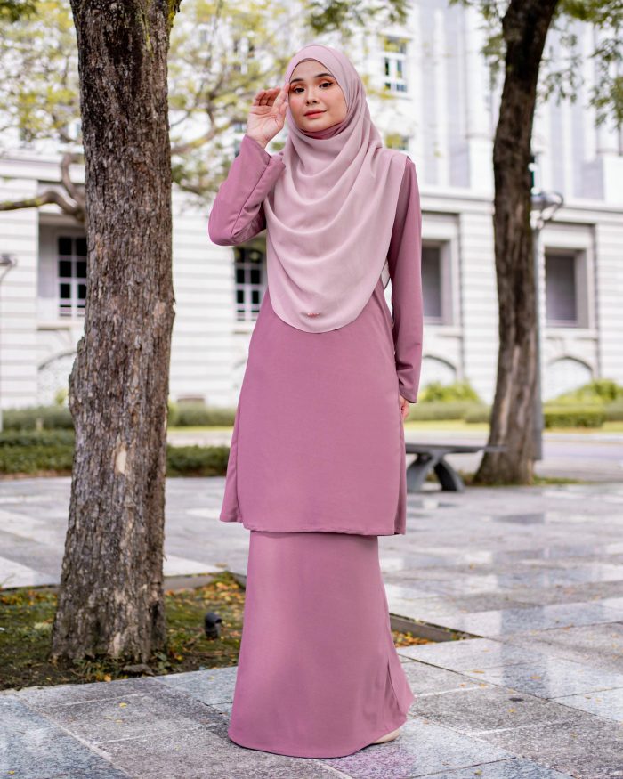 Baju Kurung Pahang Laura Plain 4.0 - Taffy Pink