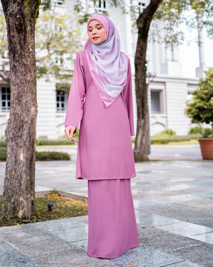 Baju Kurung Pahang Laura Plain 4.0 - Sweet Pink - Image 3