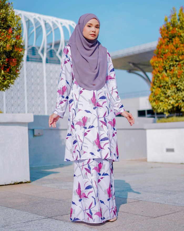 Baju Kurung Pahang Laura Printed 7.0 - Bedazzled Thistle