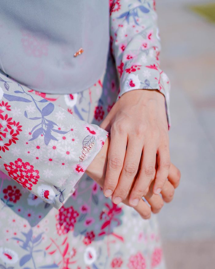 Baju Kurung Pahang Laura Printed 7.0 - Fern Anemone - Image 5