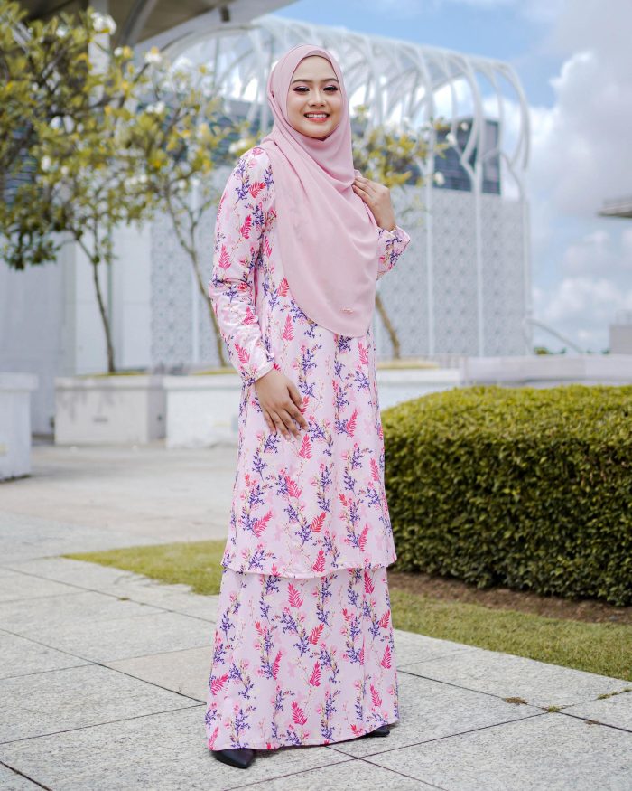 Baju Kurung Pahang Laura Printed 7.0 - Pink Palm