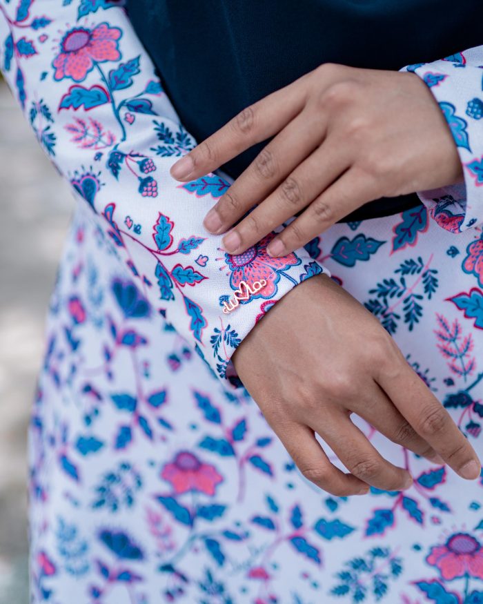 Baju Kurung Pahang Laura Printed 7.0 - Retro Cyclamen - Image 6