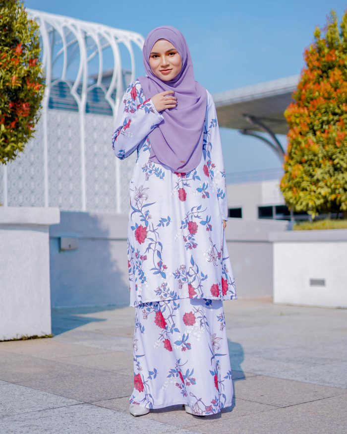 Baju Kurung Pahang Laura Printed 7.0 - Rose Magnum - Image 2