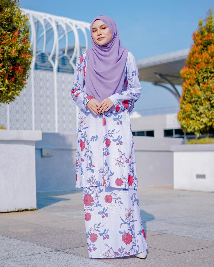 Baju Kurung Pahang Laura Printed 7.0 - Rose Magnum - Image 3