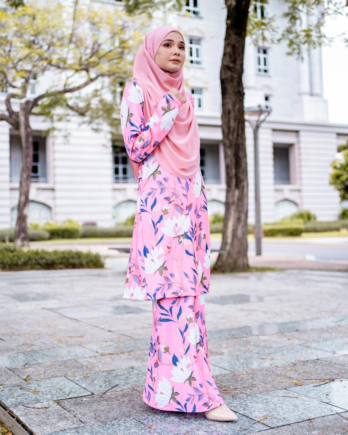 Baju Kurung Pahang Laura Printed 7.0  - Santa Rinta - Image 2