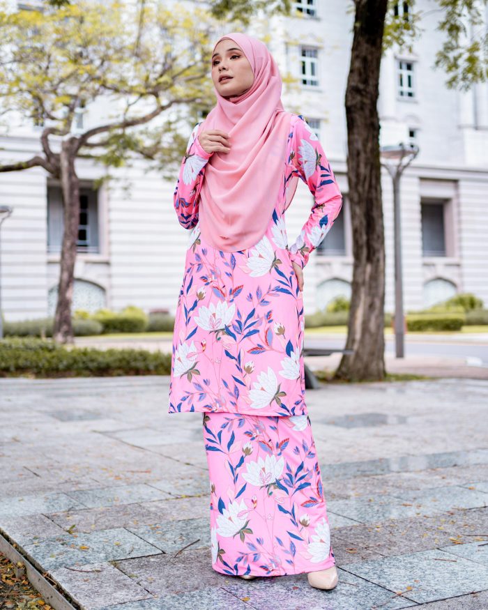 Baju Kurung Pahang Laura Printed 7.0  - Santa Rinta - Image 3