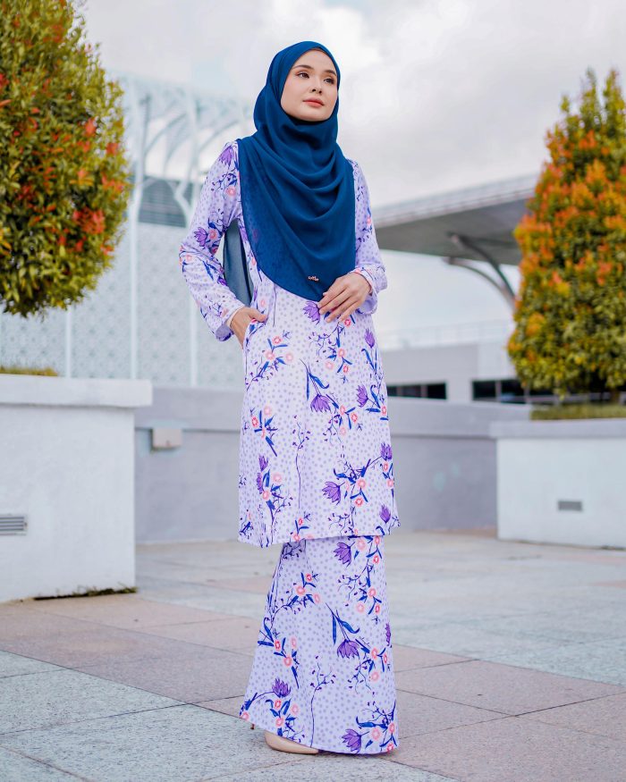 Baju Kurung Pahang Laura Printed 7.0 - Susan Purple - Image 2