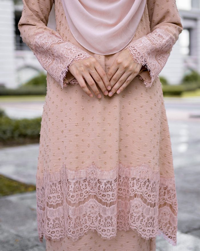 Baju Kurung Riau Lace Suzana - Champagne - Image 4