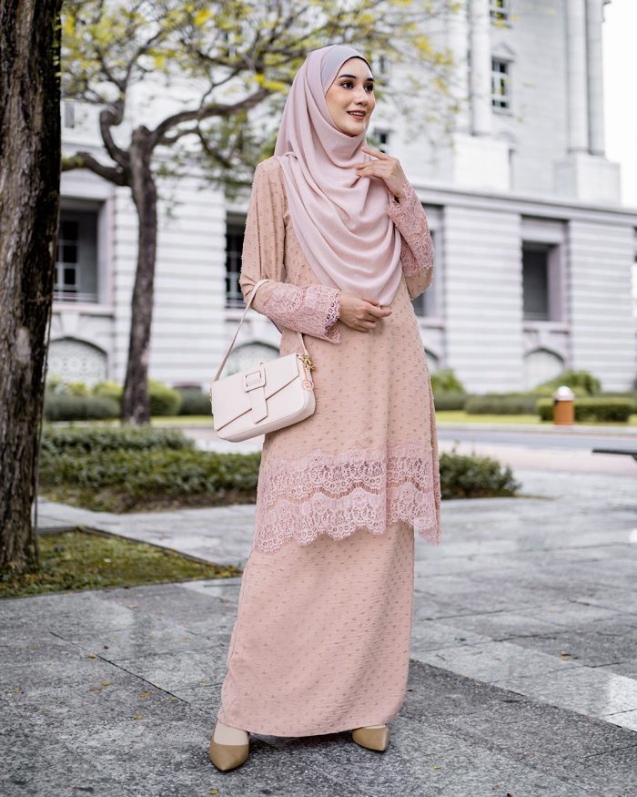 Baju Kurung Riau Lace Suzana - Champagne - Image 2