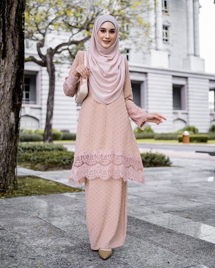 Baju Kurung Riau Lace Suzana - Champagne