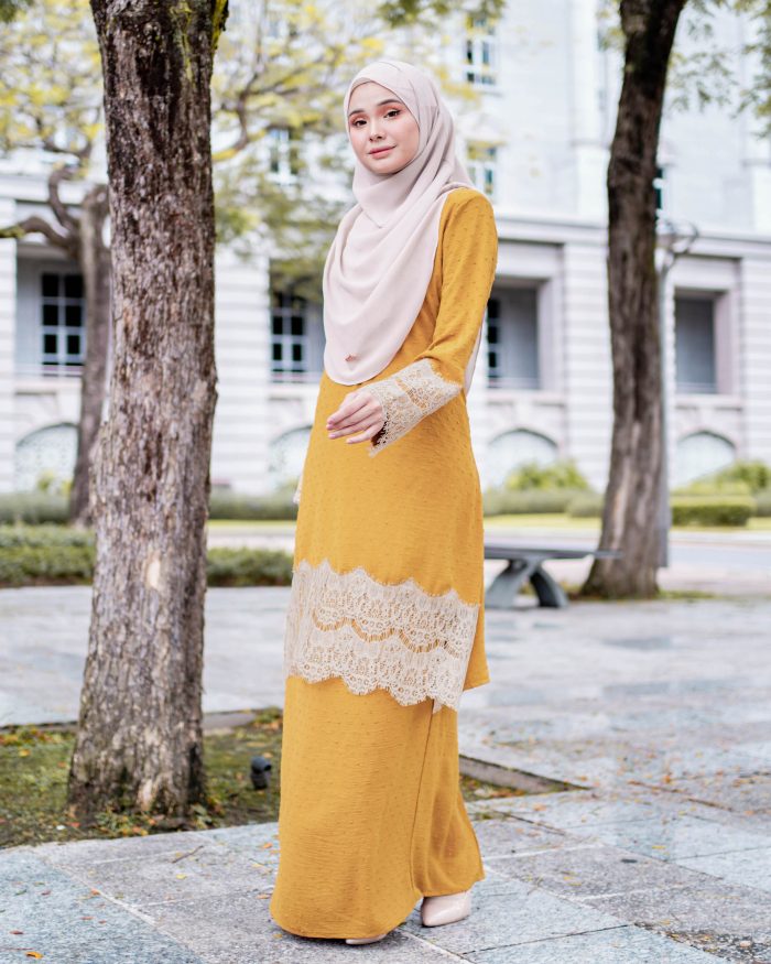 Baju Kurung Riau Lace Suzana - Gold Mustard - Image 2