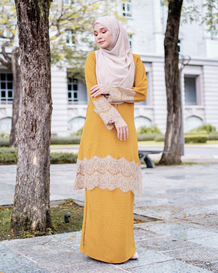 Baju Kurung Riau Lace Suzana - Gold Mustard - Image 3