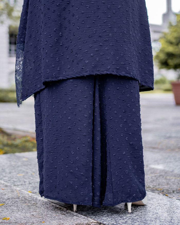 Baju Kurung Riau Lace Suzana - Navy Blue - Image 6