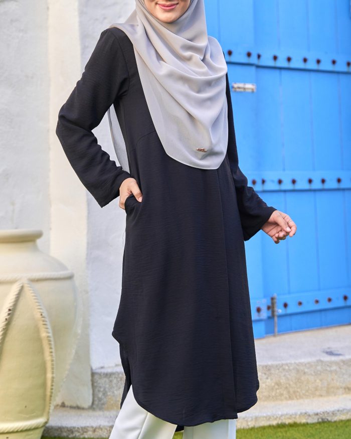 Tunic Rena - Matte Black - Image 4