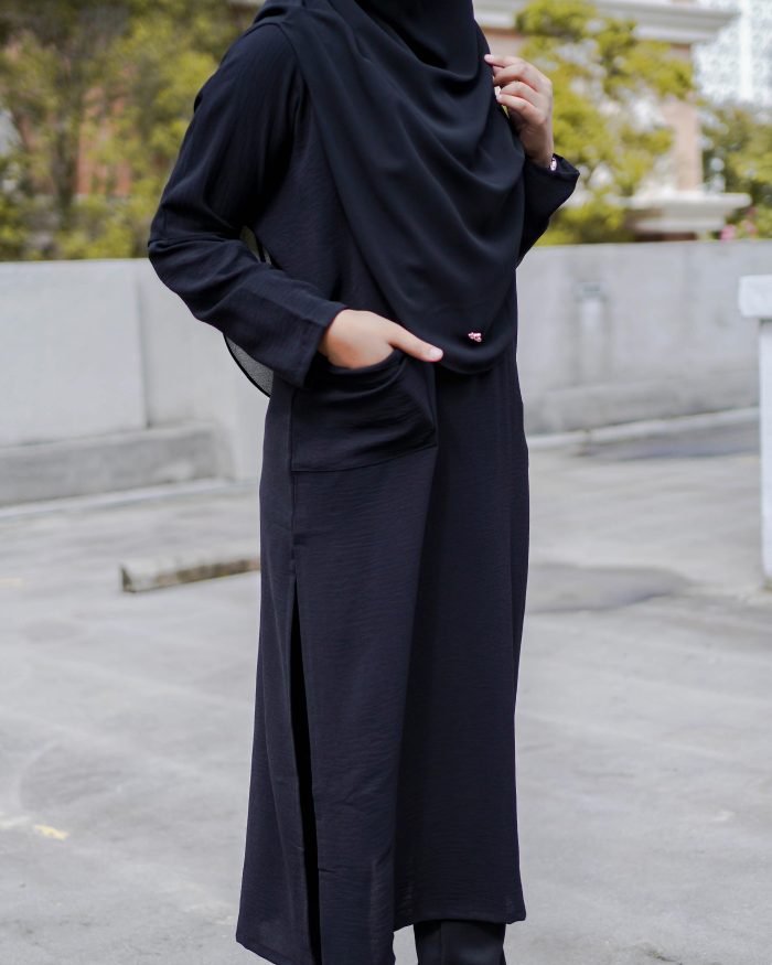 Tunic Rhinta - Matte Black - Image 2