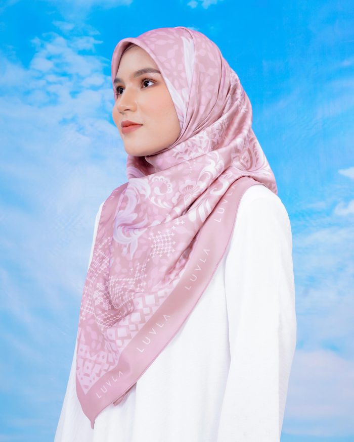 Tudung Bawal Satin Enchanted - Florence Queen - Image 4