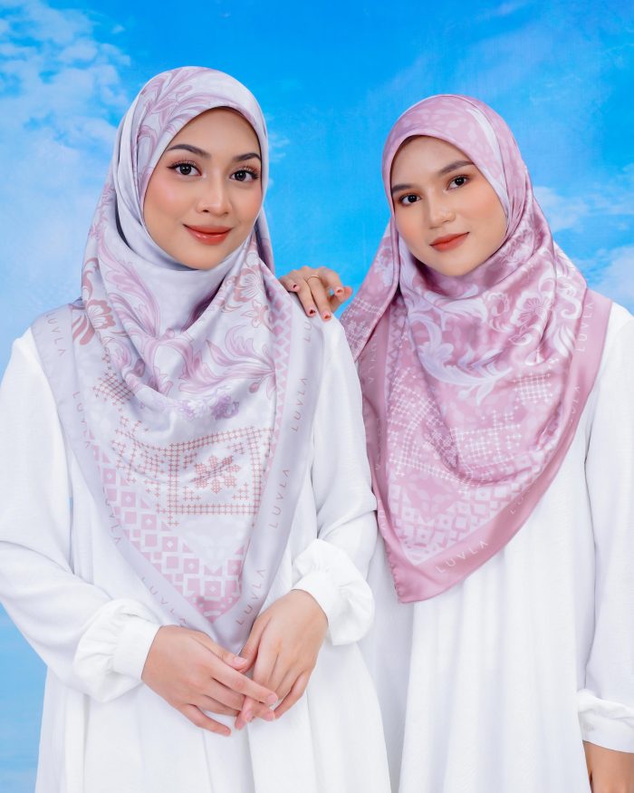 Tudung Bawal Satin Enchanted - Stella Pitch - Image 5