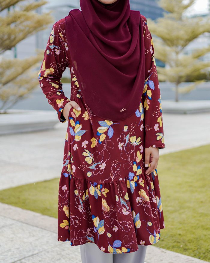 Tunic Ruffle Lendra Printed 2.0 - Calynia Maroon - Image 3