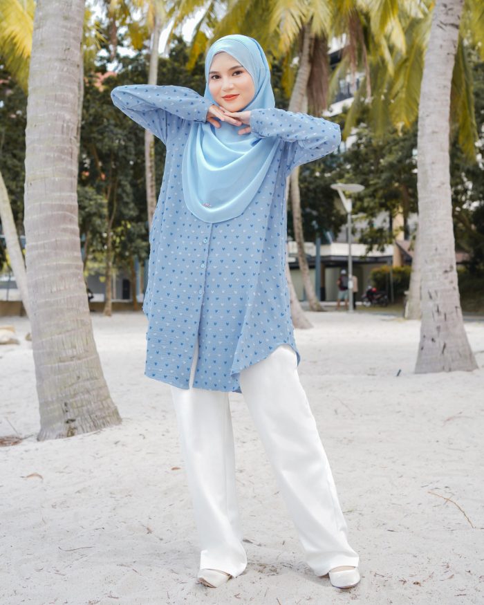 Blouse Syaza - Sky Blue - Image 2