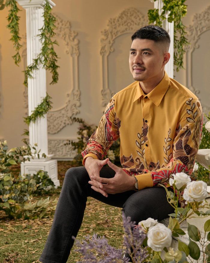 Kemeja Batik Sultan - Kayangan Mustard Gold - Image 5