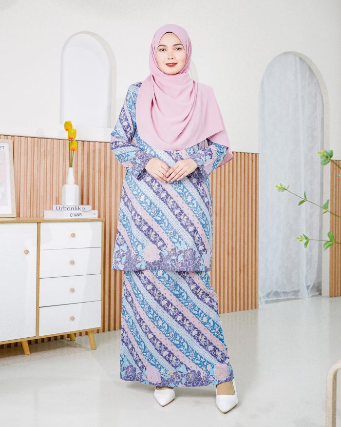 Baju Kurung Batik Safura - Anggun