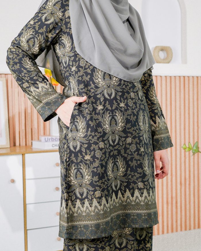 Baju Kurung Batik Safura - Black Citra - Image 4