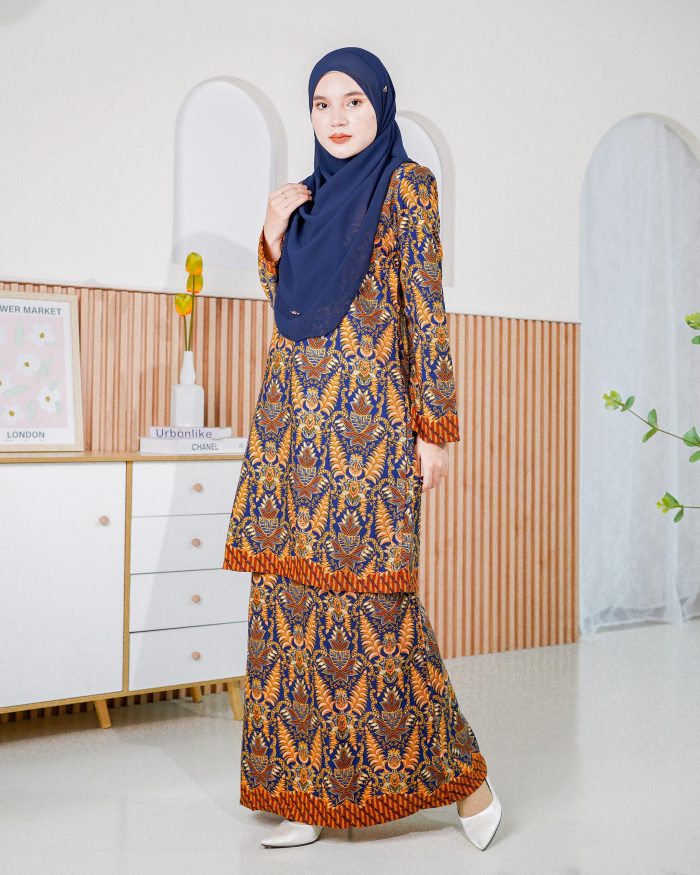 Baju Kurung Batik Safura - Blue Kirana - Image 2