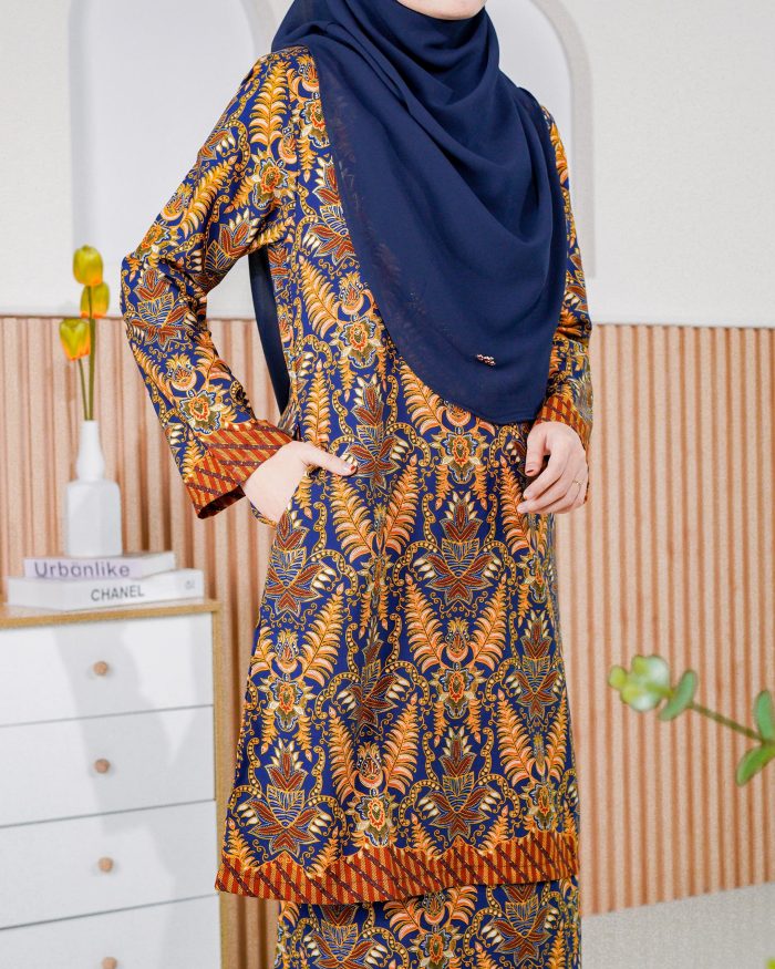 Baju Kurung Batik Safura - Blue Kirana - Image 4