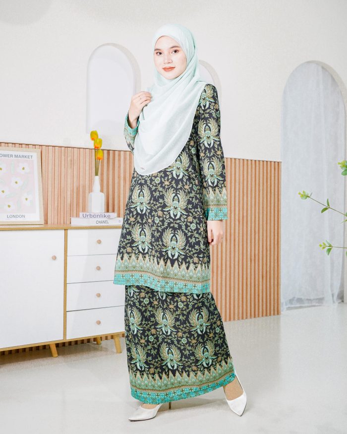 Baju Kurung Batik Safura - Mint Citra - Image 2