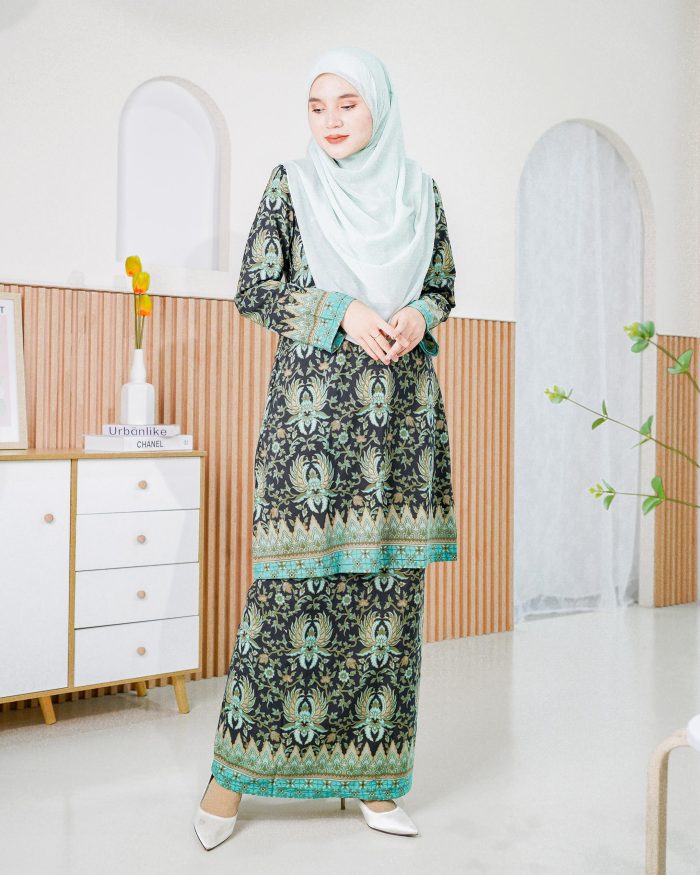 Baju Kurung Batik Safura - Mint Citra - Image 3