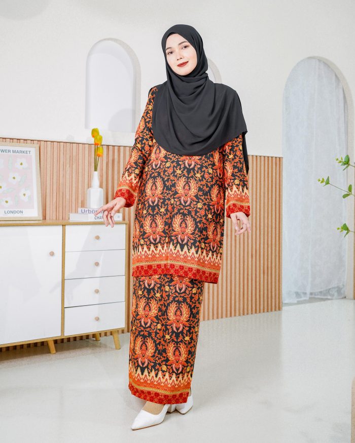 Baju Kurung Batik Safura - Squash Citra - Image 3