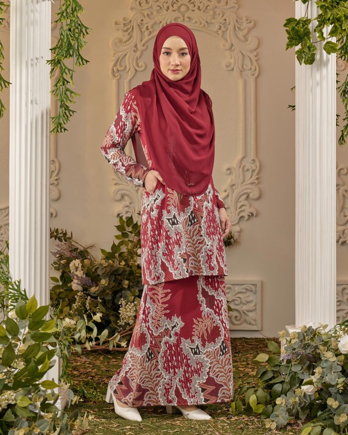 Baju Kurung Moden Batik Sultanah - Indra Maroon - Image 3