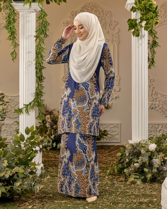 Baju Kurung Moden Batik Sultanah - Indra Navy Blue