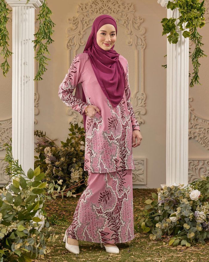 Baju Kurung Moden Batik Sultanah - Indra Pink