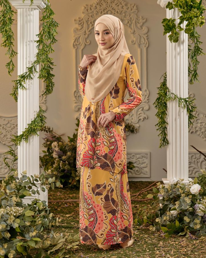 Baju Kurung Moden Batik Sultanah - Kayangan Mustard Gold