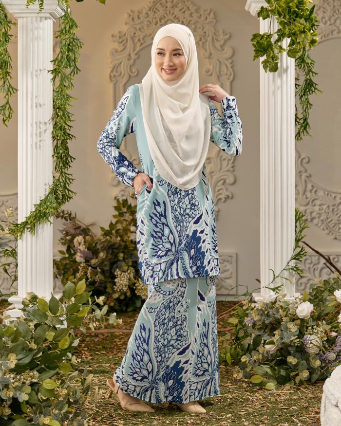 Baju Kurung Moden Batik Sultanah - Pieris Mint - Image 3