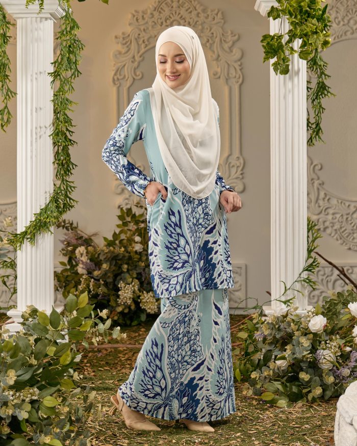 Baju Kurung Moden Batik Sultanah - Pieris Mint