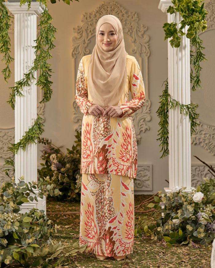 Baju Kurung Moden Batik Sultanah - Pieris Sun Ray - Image 3