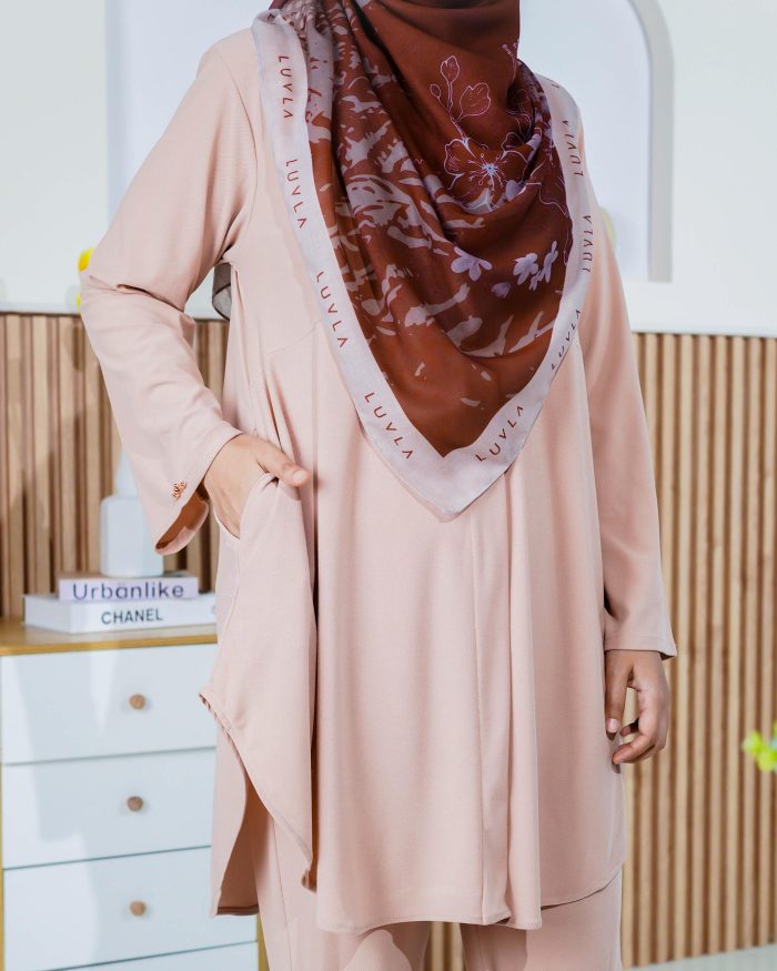 Suit Laisa - Apricot Blush - Image 4