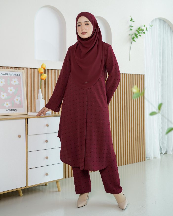 Suit Shafna - Maroon - Image 2