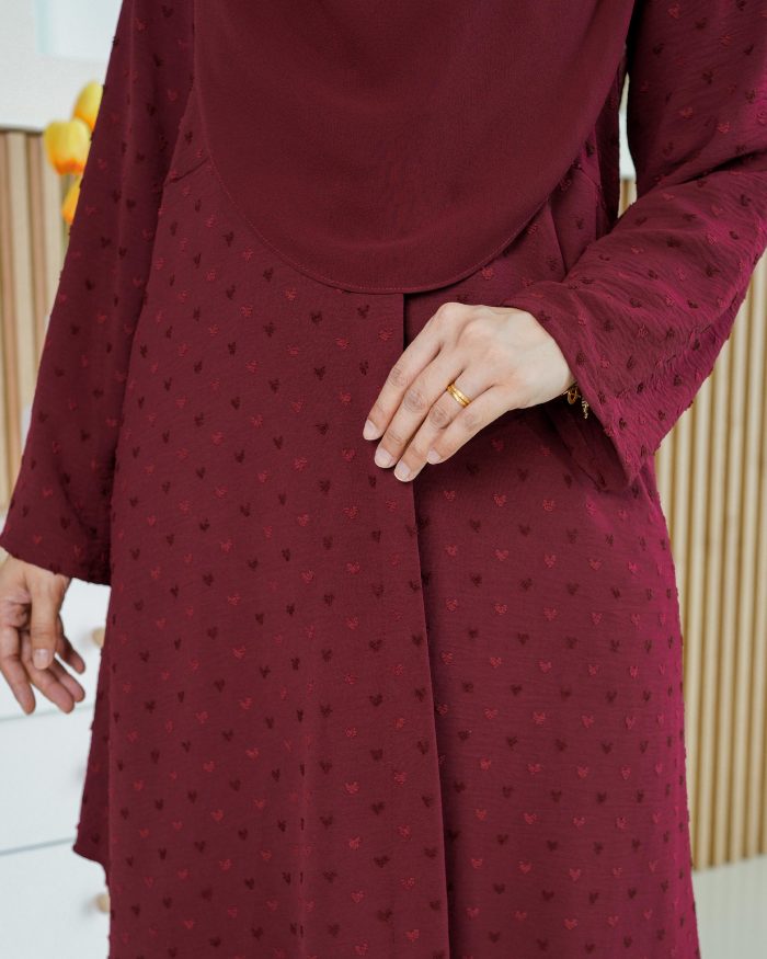 Suit Shafna - Maroon - Image 5